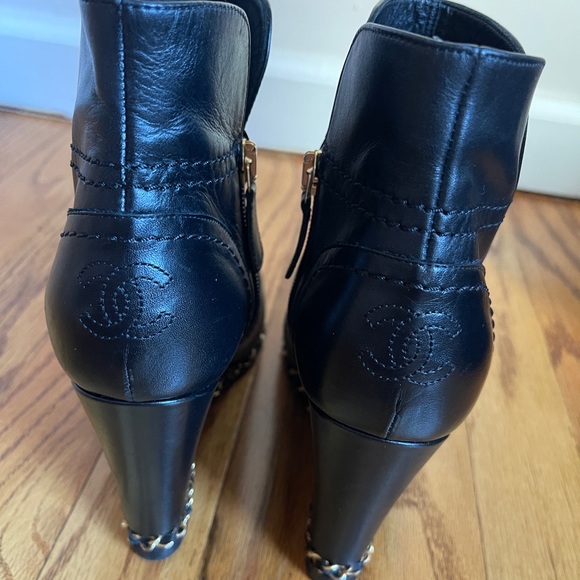 CHANEL Black Lambskin Leather Gold Chain Around Wedge Ankle
Boots Booties - Picture 5 of 11